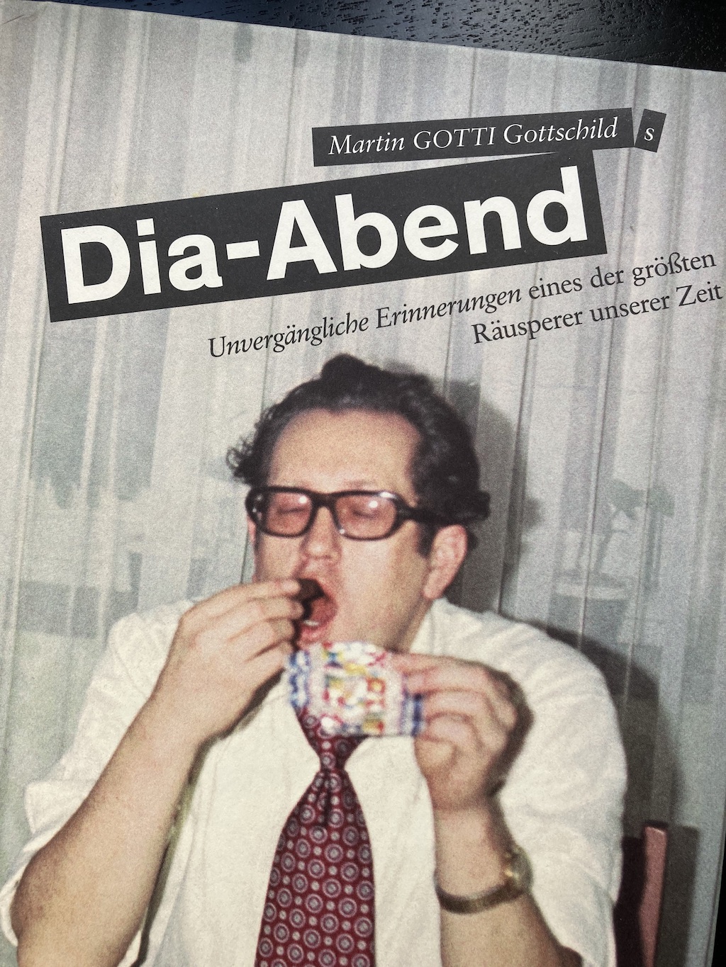 Tiere streicheln Mensche